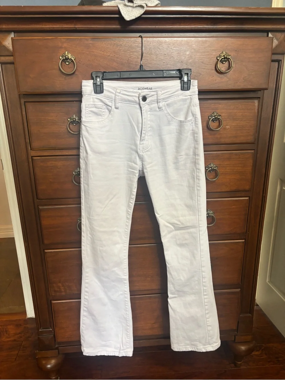 White High-Rise Flared Jeans - Picture 4 of 4